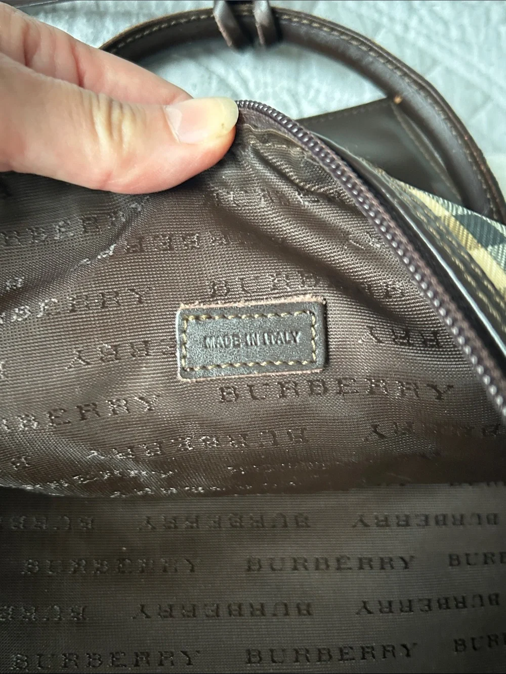Burberry classic checked